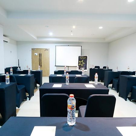 Yellow Star Gejayan Hotel Yogyakarta Exteriér fotografie