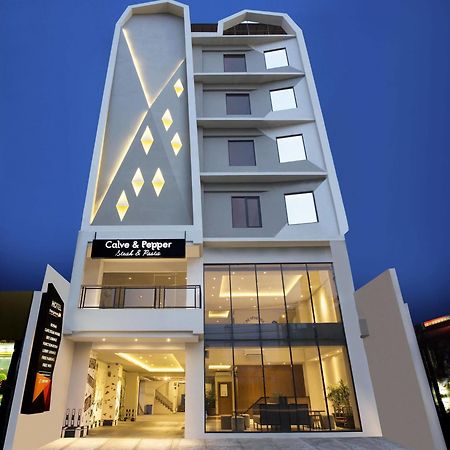 Yellow Star Gejayan Hotel Yogyakarta Exteriér fotografie