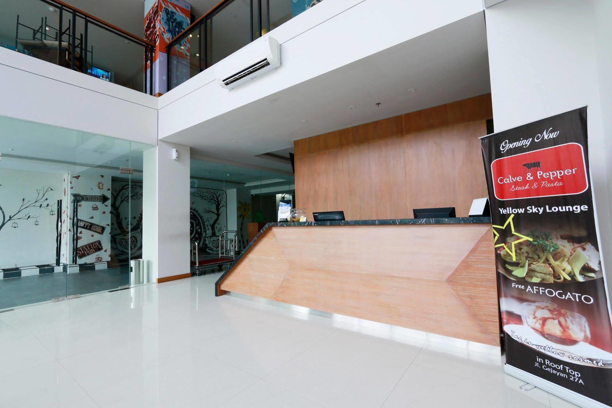Yellow Star Gejayan Hotel Yogyakarta Exteriér fotografie